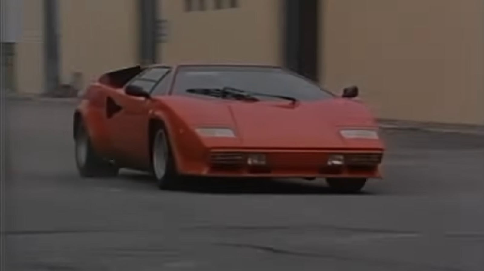 Featured image for Vintage '60 Minutes' Reveals Wild Lamborghini Testing Days