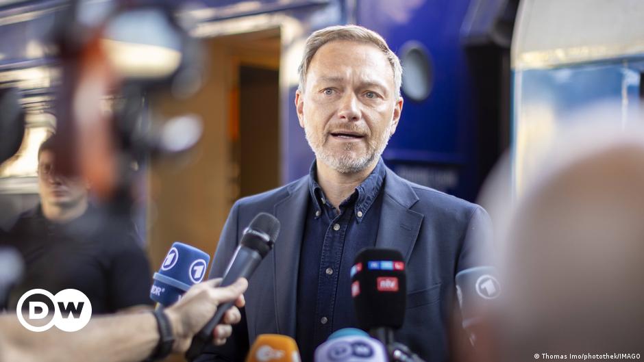 German Finance Minister Visits Ukraine, Discusses Border Security