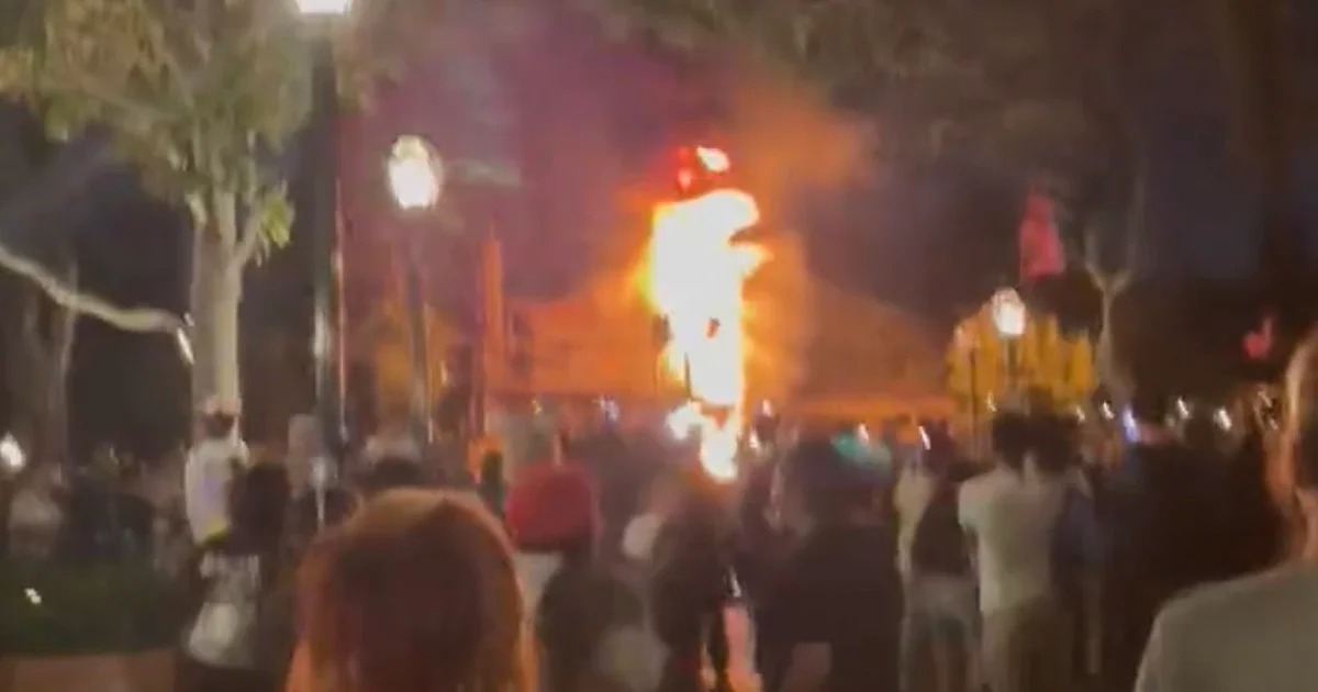Disneyland's Fantasmic Show Goes Up in Flames as Dragon Prop Catches Fire