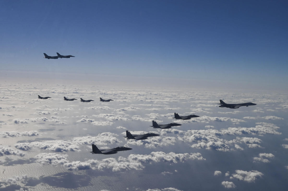 South Korea Scrambles Jets as Russian and Chinese Warplanes Enter Airspace