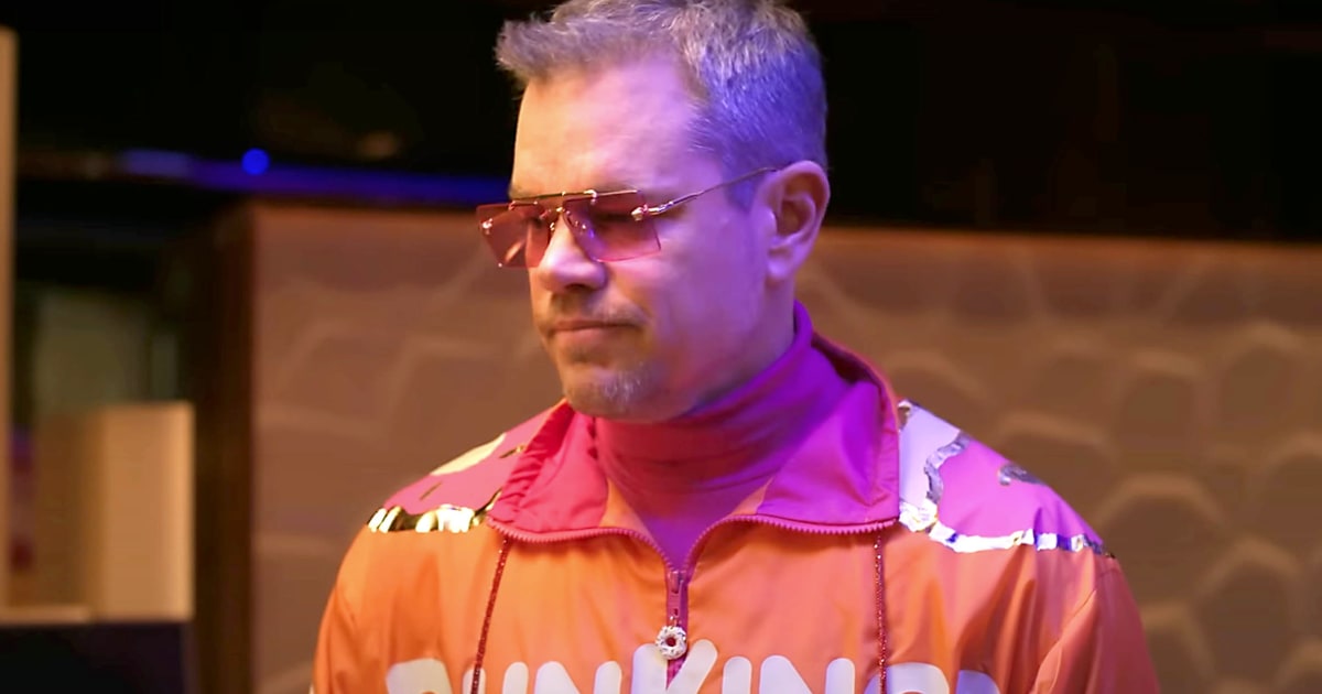 Featured image for "Ben Affleck and Matt Damon's Super Bowl Ad Friendship Shatters Records"