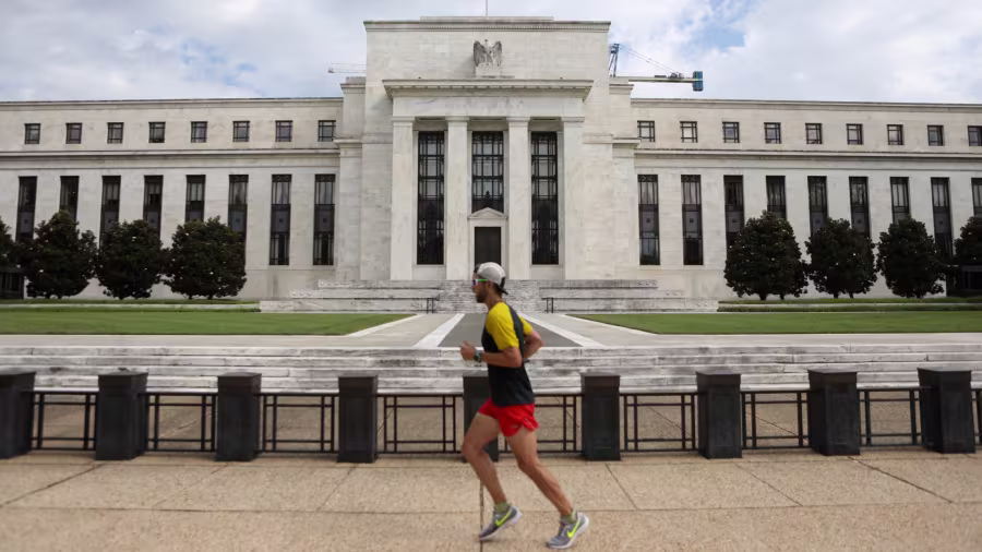 US Junk Bond Market Defies Investor Expectations.