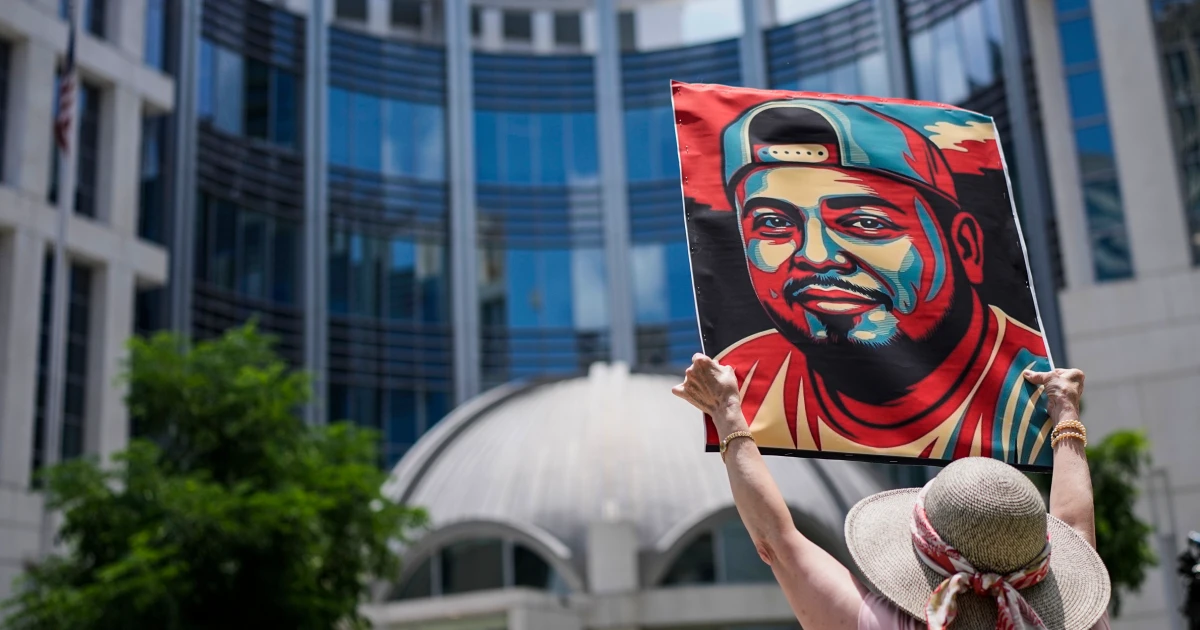 Featured image for Key Witness in Kilmar Abrego Garcia Case Avoids Deportation