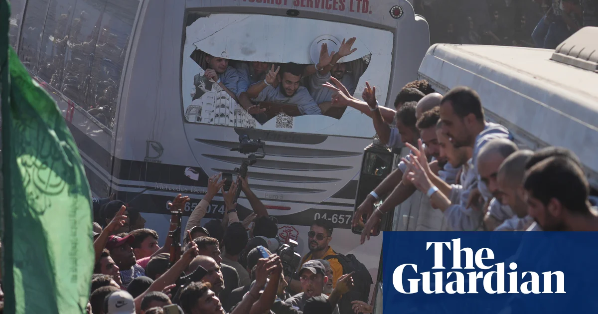 Featured image for Palestinian Prisoners Celebrated as Israel Releases Hundreds Amid Ceasefire