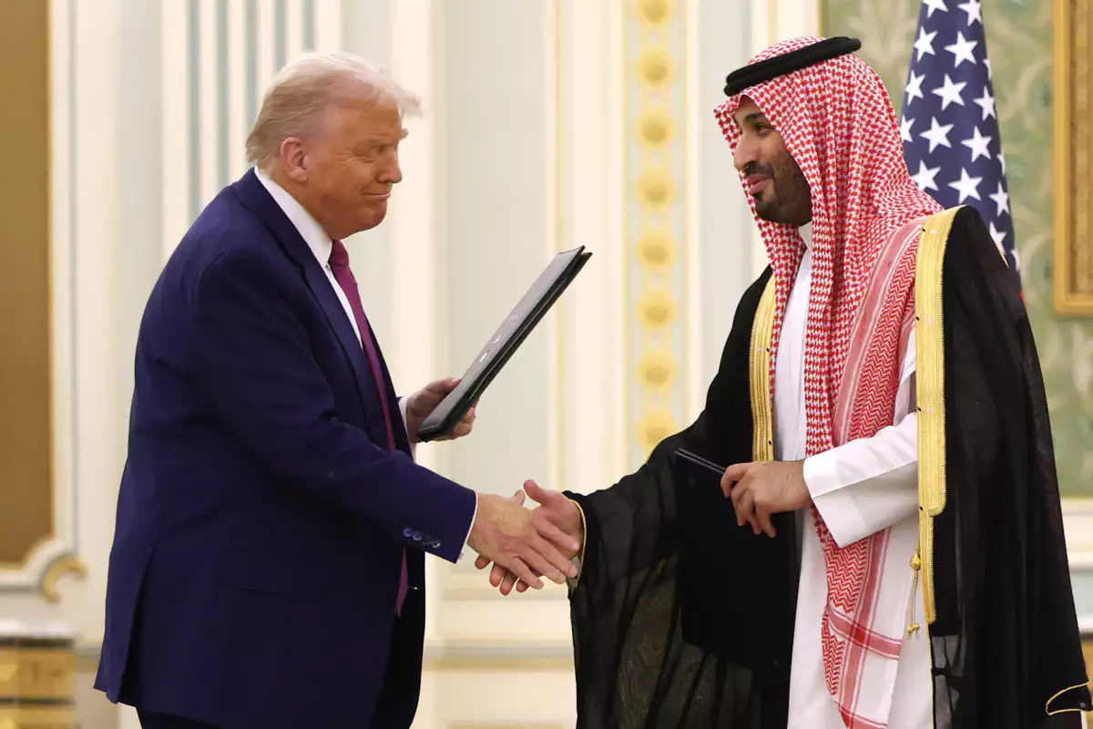 Featured image for Saudi Crown Prince Advances Middle East Peace Initiatives Amid U.S. and Israel Diplomacy