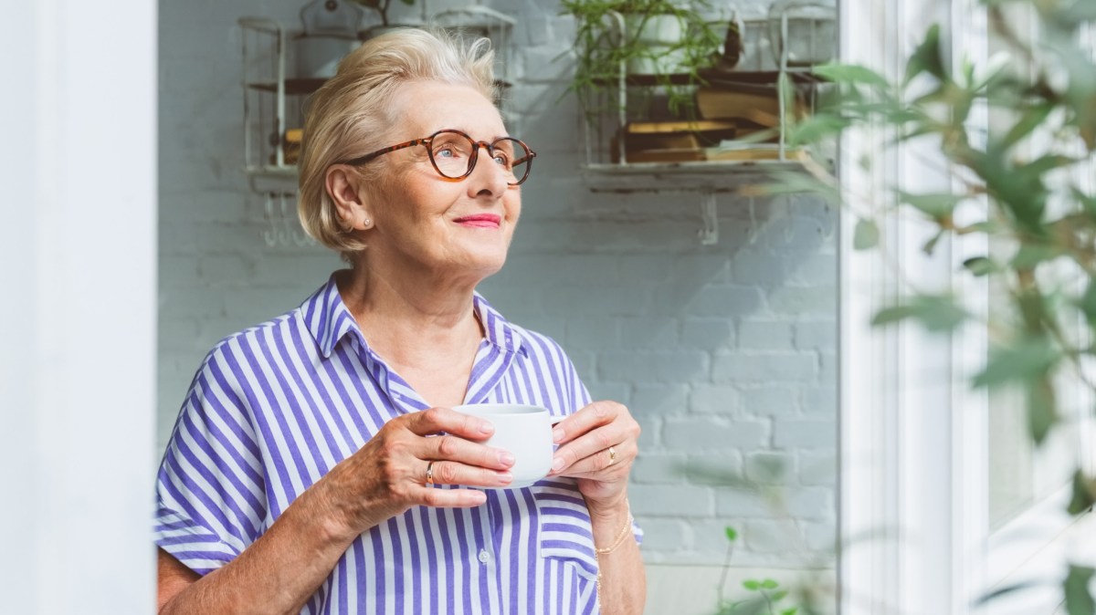 Featured image for Moderate Coffee Consumption Linked to Healthier Aging in Women