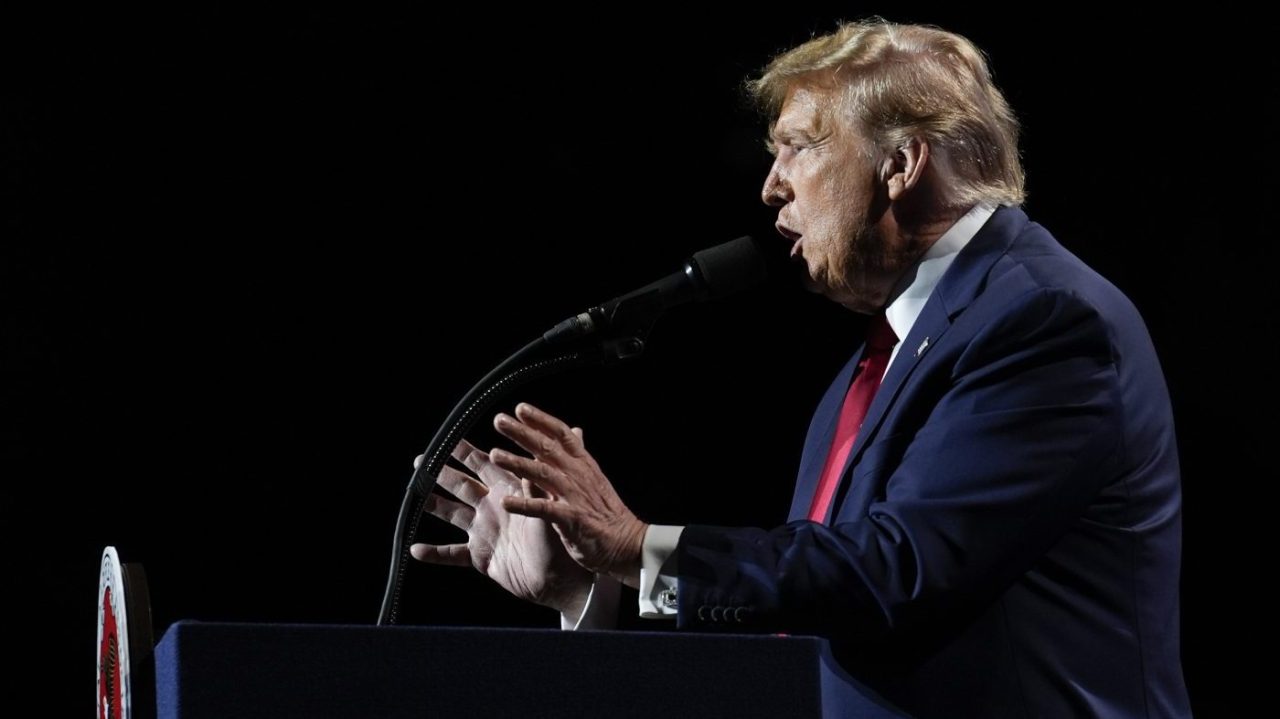 "Trump Rallies Supporters in South Carolina, Faces Possible Road Closures"
