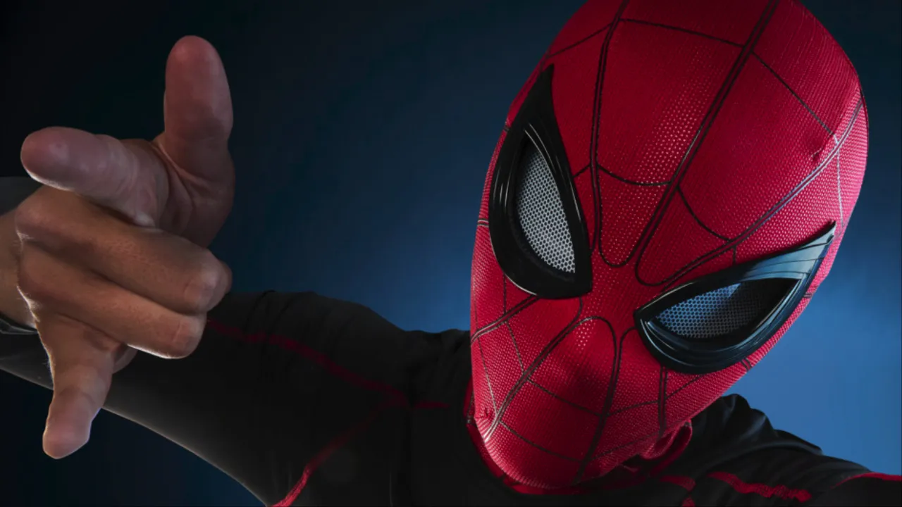 Featured image for Hasbro Unveils Electronic MCU Spider-Man Mask at SDCC 2025