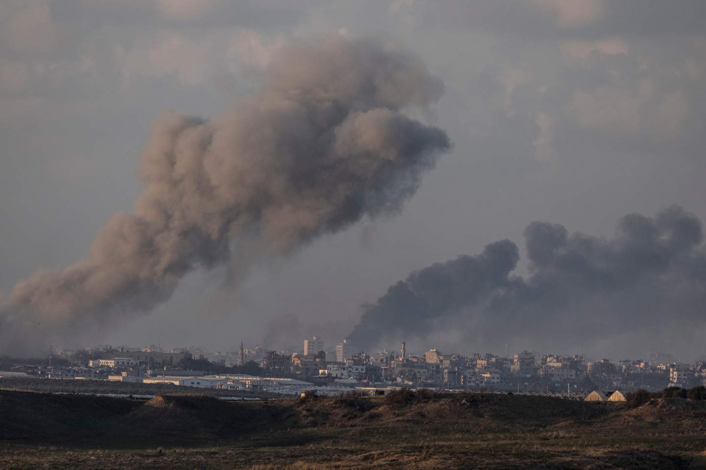 "Devastating Human Loss: Gaza Death Toll Exceeds 20,000 in Israel-Hamas Conflict"