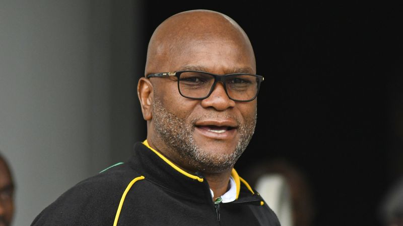 Featured image for South African Ambassador to France Dies in Paris