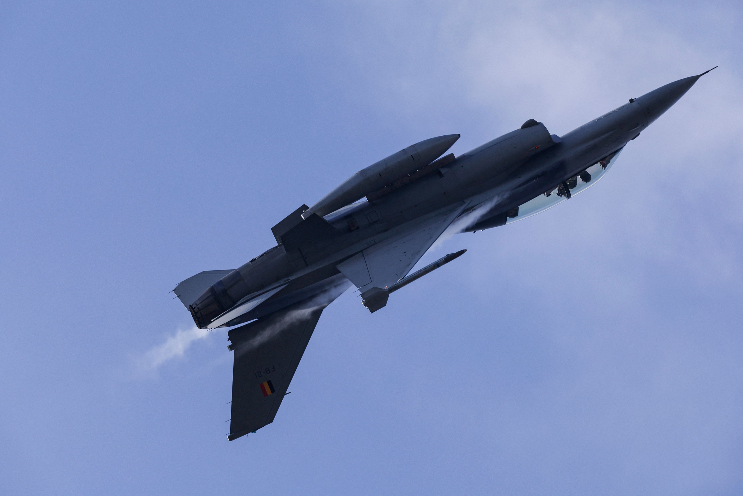 Greece to Supply Ukraine with 32 F-16 Jets Amid NATO Support