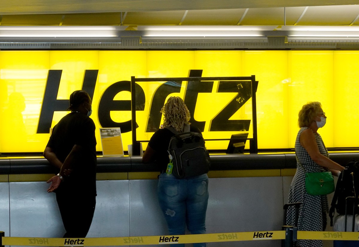 Hertz's EV Misstep: Selling 20,000 Electric Vehicles for Gas Cars