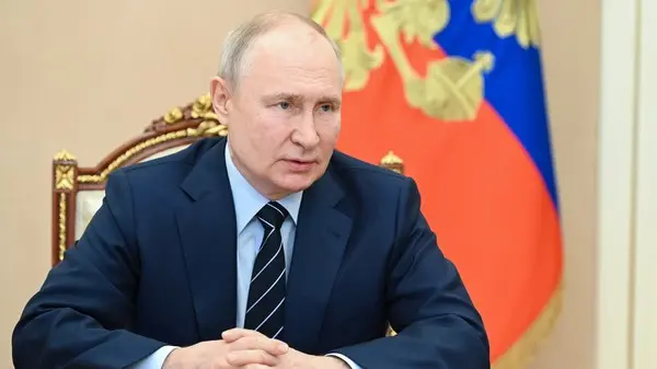 Kremlin's Demand: Ukrainian Territories in Russian Constitution