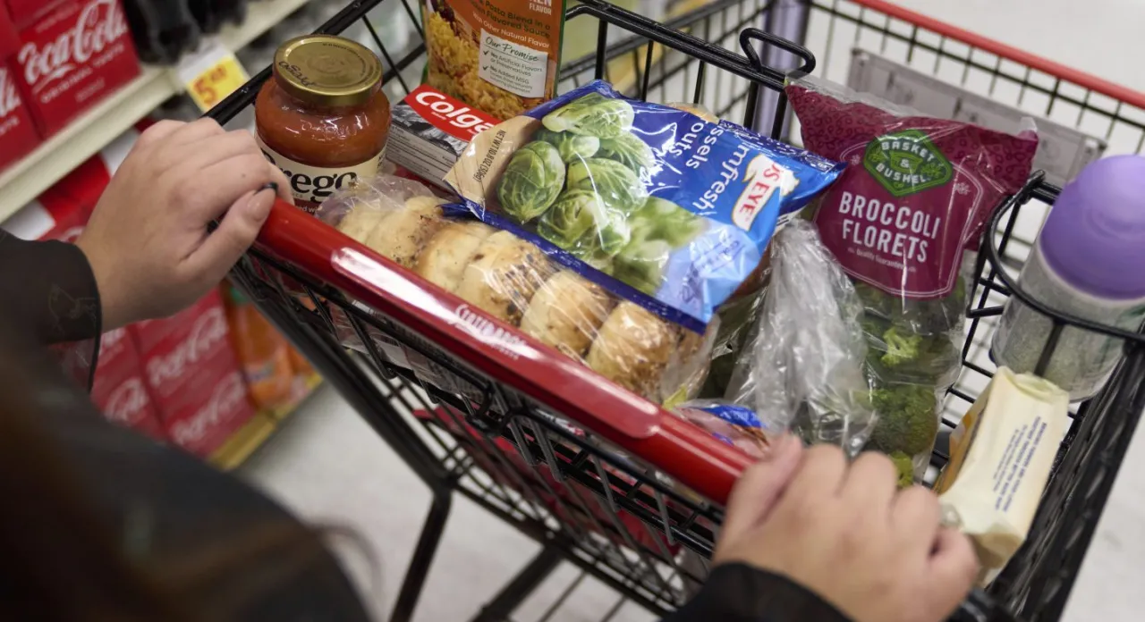 US Food Aid Cuts Raise Hunger Concerns Amid Budget Worries