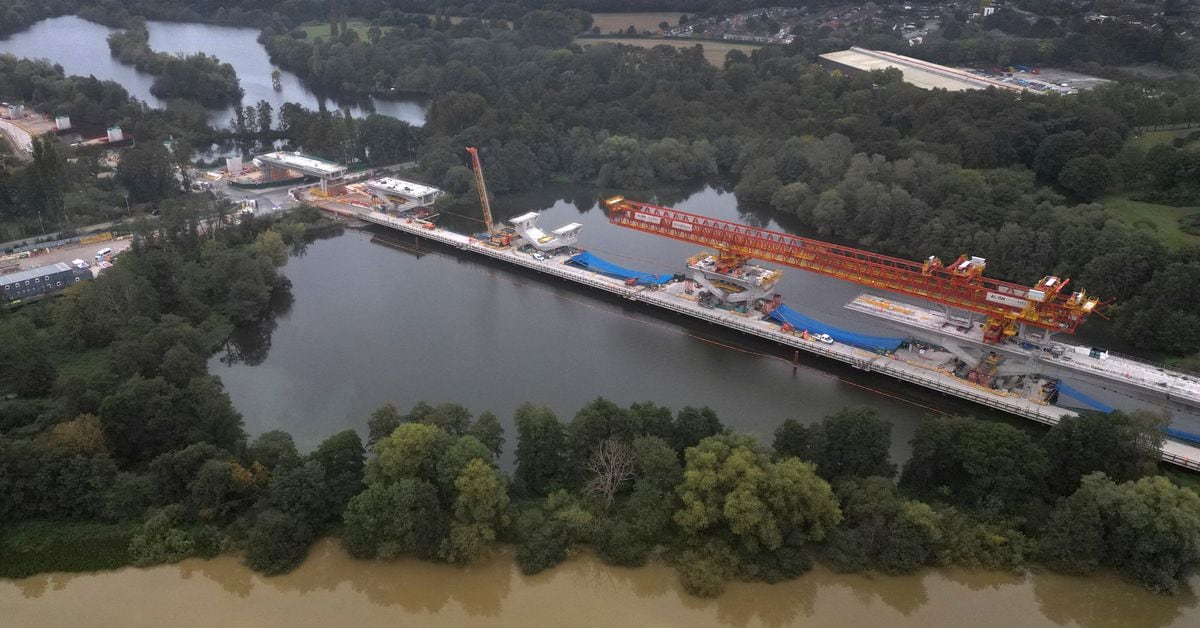 Featured image for UK Business Demands Answers from PM on HS2 Rail Link Silence