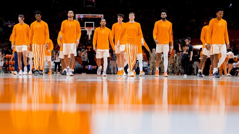 Featured image for "Tennessee vs. Florida Basketball Game Time Moved Due to Weather"