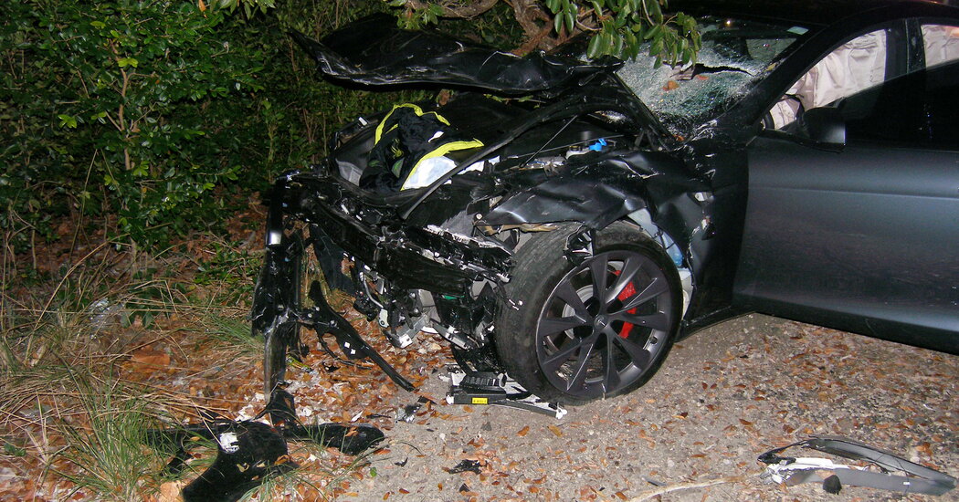 Featured image for Tesla Held Partly Responsible for Fatal Autopilot Crash, Ordered to Pay Over $200 Million