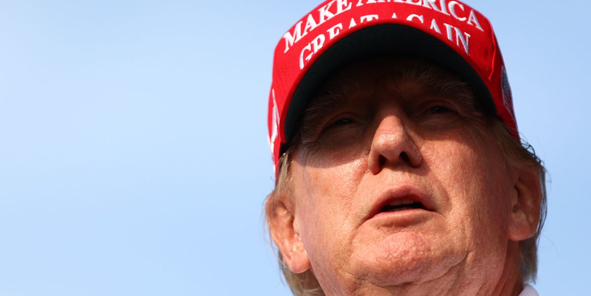 "Trump Pushes for Tax Cuts and Immigration Preferences for 'Nice' Countries"