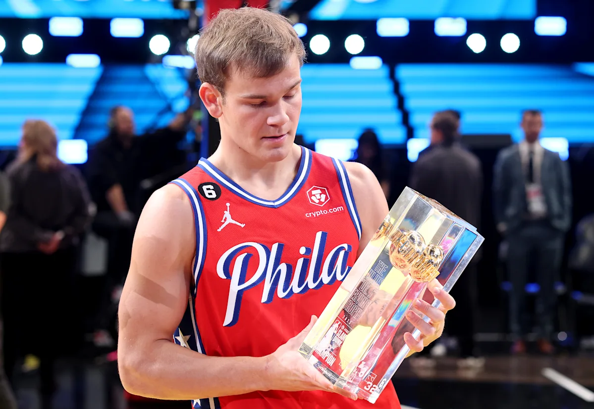 Mac McClung leads Delaware Blue Coats to G League championship.