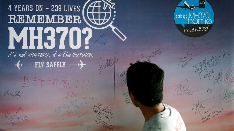 "Chinese Court Begins MH370 Lawsuits Against Malaysia Airlines"