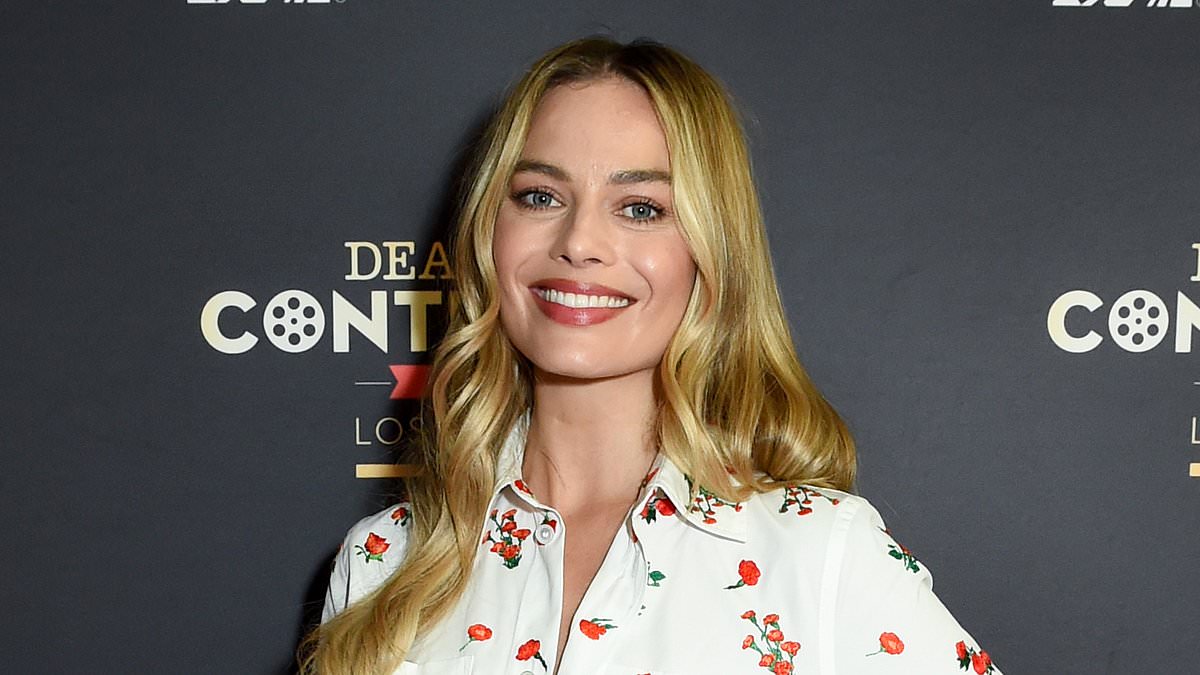 Margot Robbie's Retro Chic Style Shines at Deadline Contenders Film Event