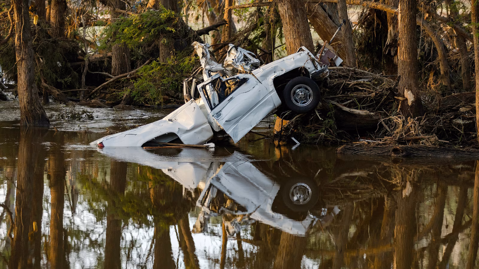 Featured image for Texas Floods: Officials Under Scrutiny Over Response and Preparedness