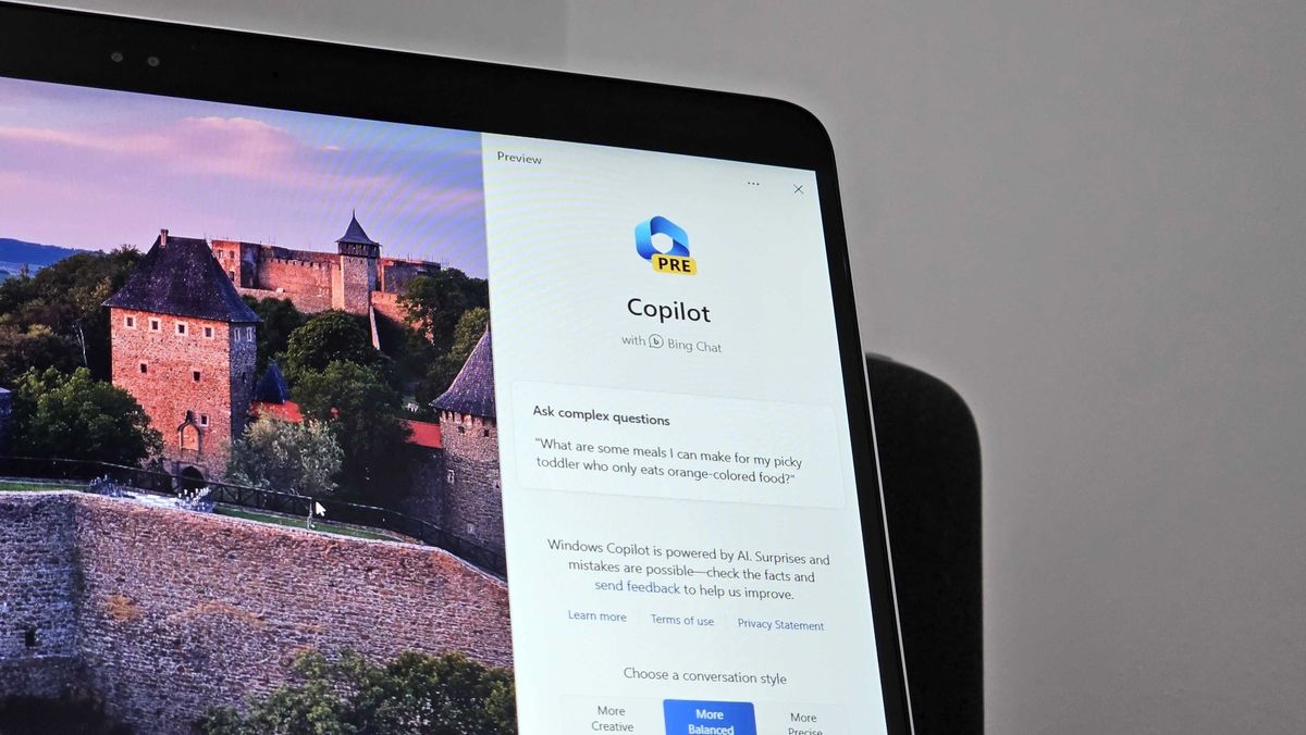 Featured image for Windows Copilot: Microsoft's AI-Powered Assistant for Windows 11