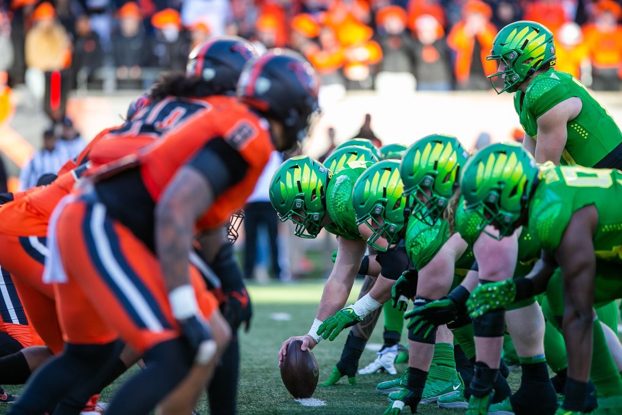 "Oregon Ducks vs. Oregon State Beavers: Rivalry Game Updates, Predictions, and TV Schedule"