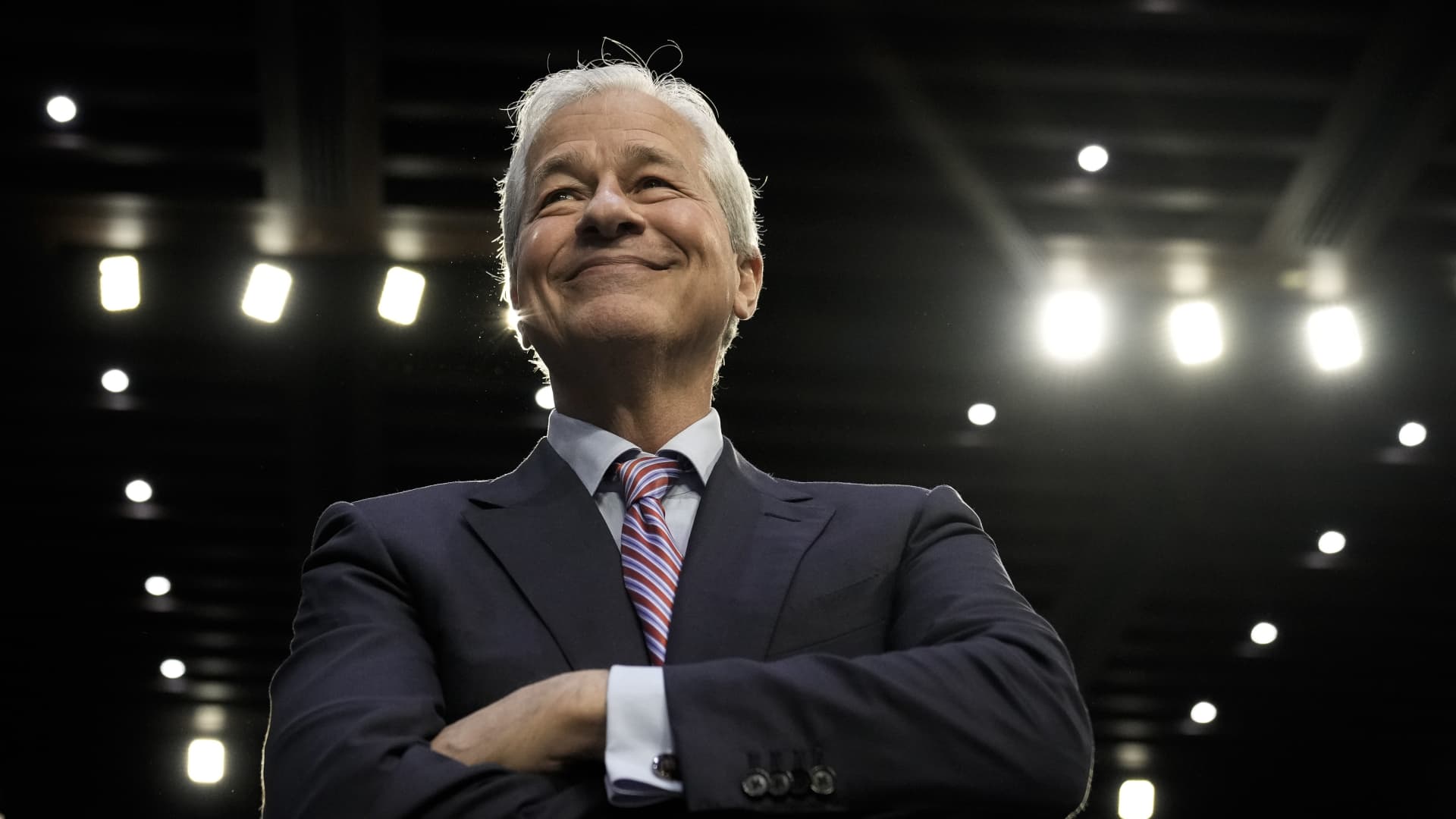 JPMorgan's Dimon Warns of Potential U.S. 'Hard Landing' and Stagflation