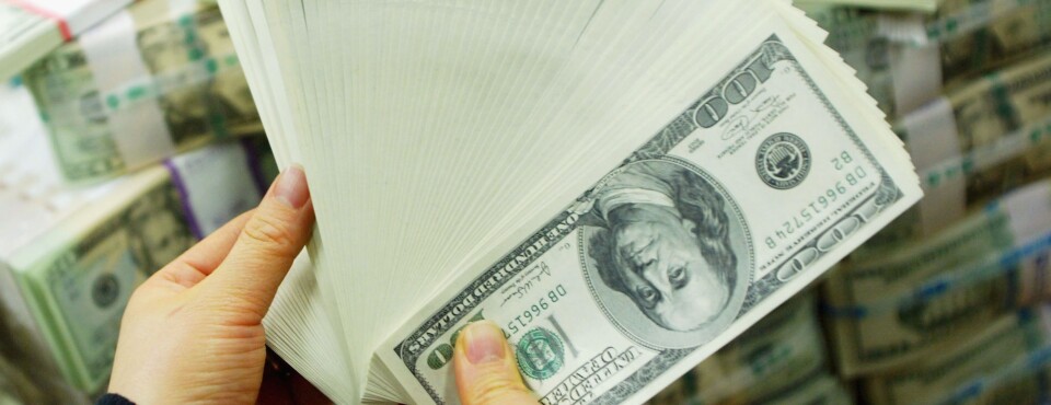 Featured image for Top Law Firms Align on Bonuses, Safeguard Partner Earnings