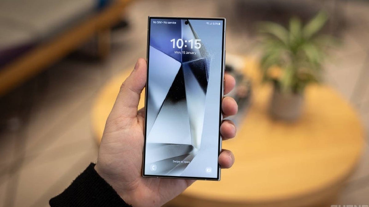 Featured image for "Samsung Galaxy S24 Display Issues: Owners Unhappy with Washed-Out Colors"