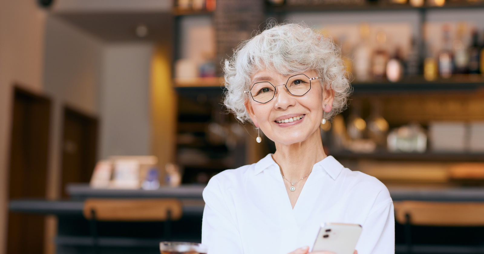 Featured image for 8 Daily Habits for a Youthful and Radiant Look into Your 70s