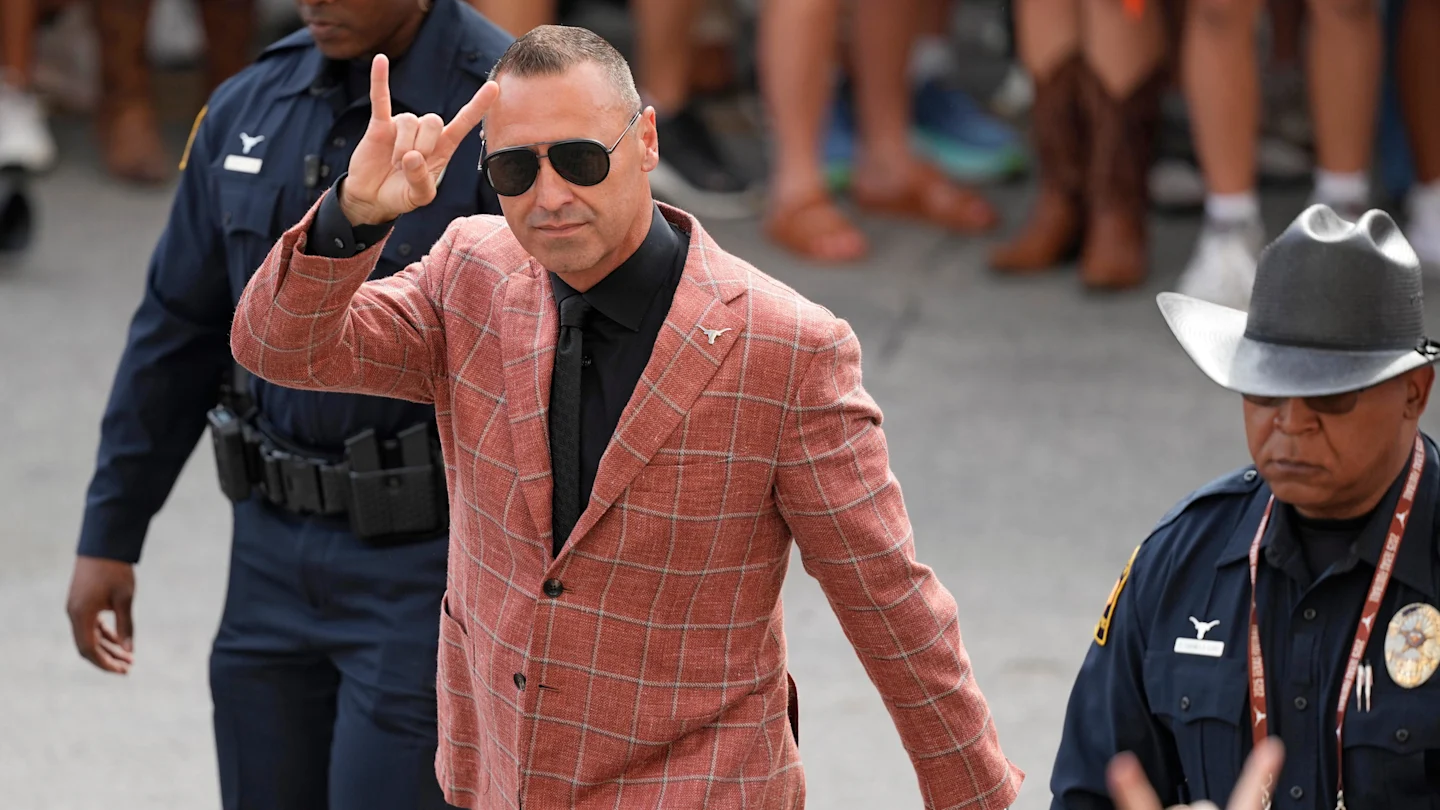 Featured image for Forde-Yard Dash: Envisioning the Ultimate College Football Coaching Shakeup