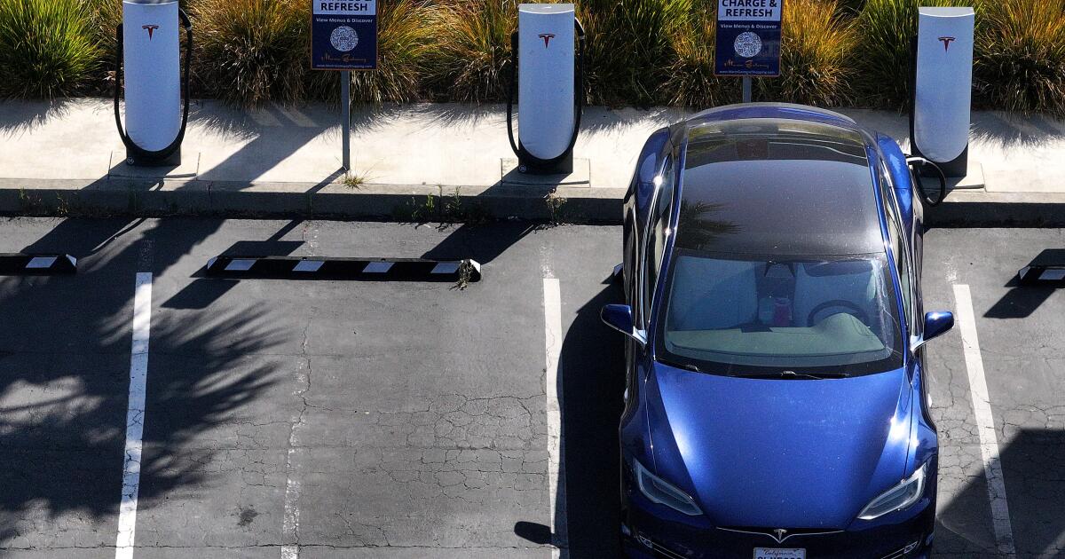 Featured image for California Advances Zero-Emission Vehicle Policies Amid Federal Tensions