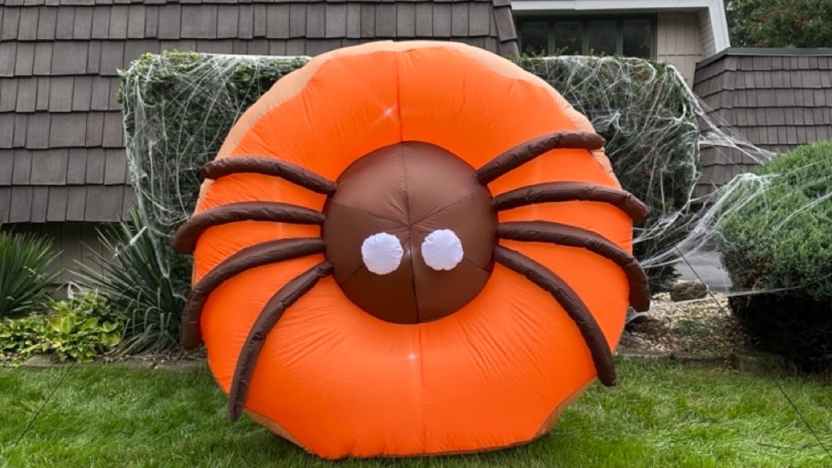 "Spooky Good Deals: Free Food at Wendy's, Chipotle, and 7-Eleven for Halloween 2023"