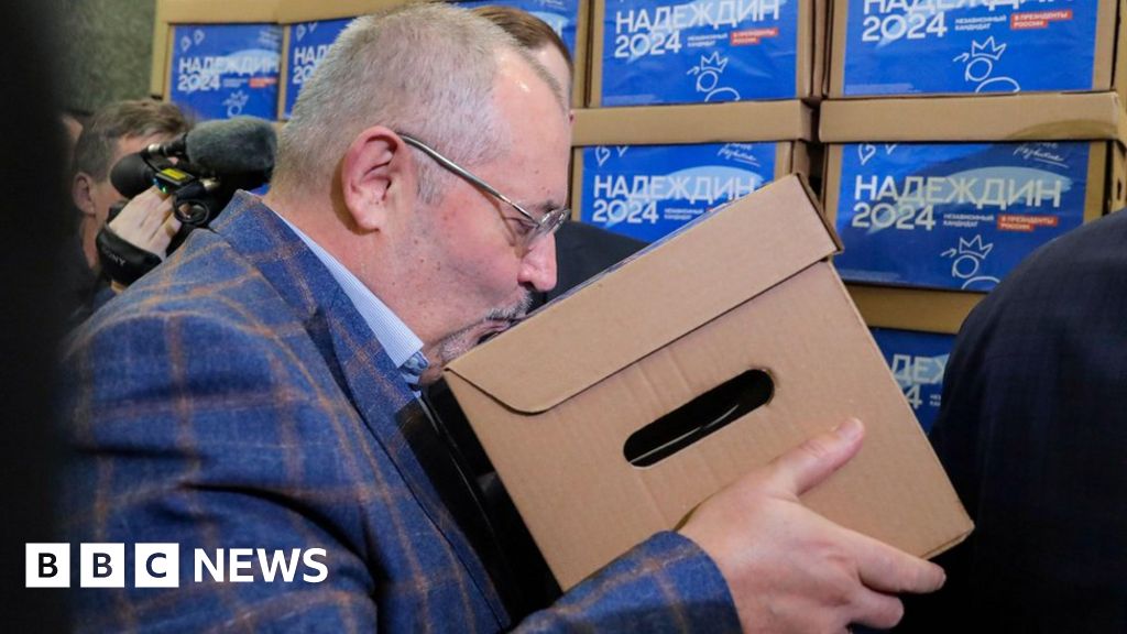 "Putin's Challenger Boris Nadezhdin Submits Bid for Russian Presidency"