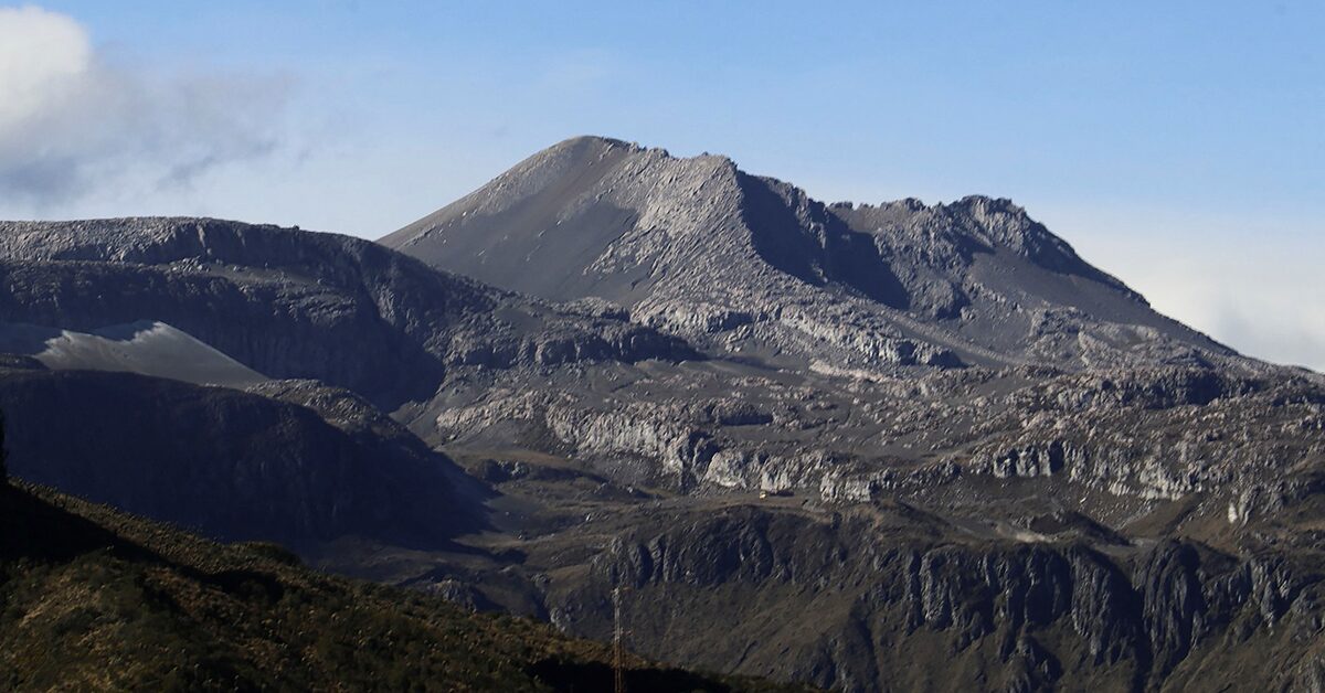 Resistance to Evacuation Near Colombian Volcano