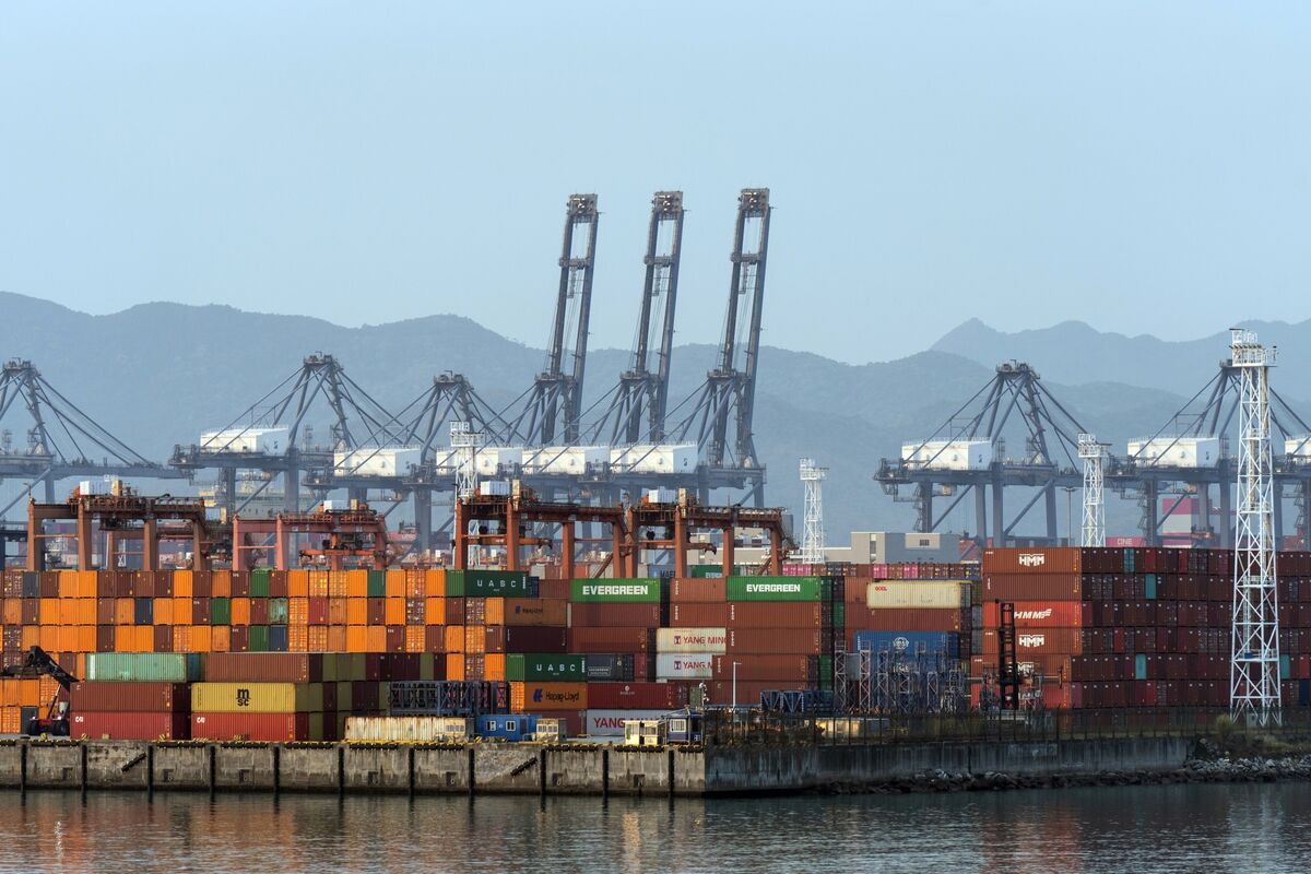 China Eases Rare Earth Export Restrictions Amid Global Competition