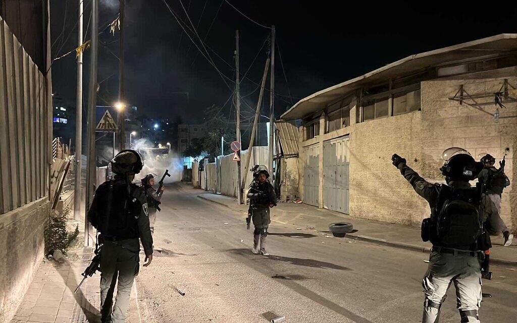 Featured image for Failed Attack in East Jerusalem Leaves Two Injured