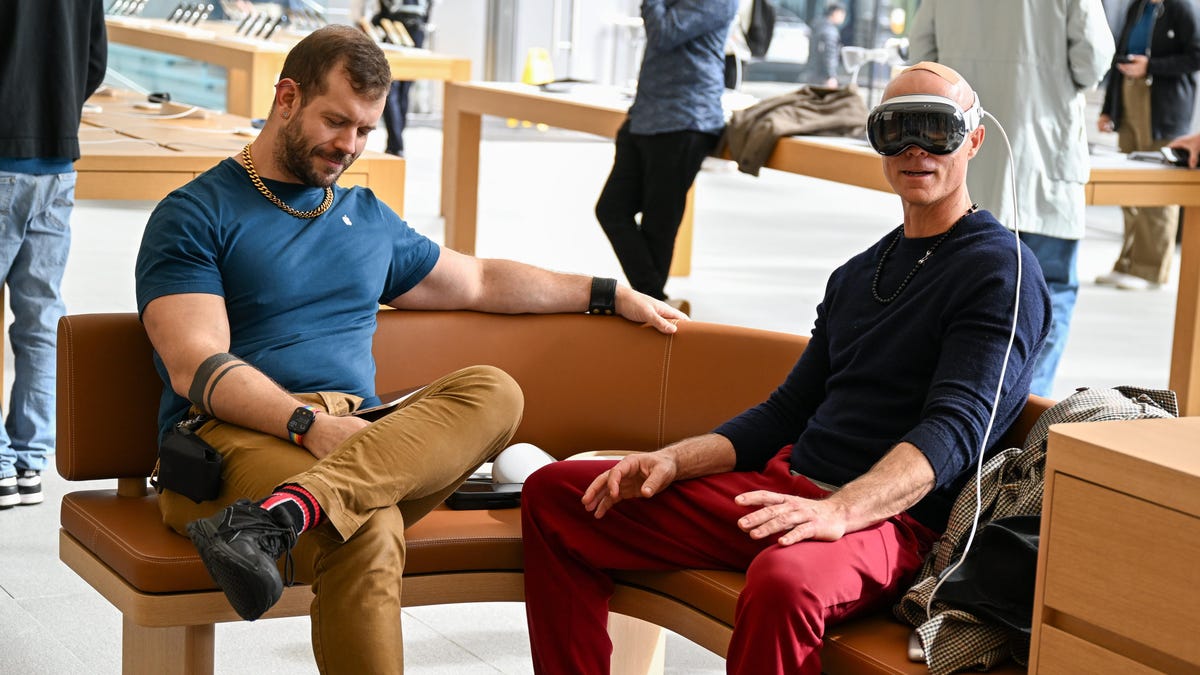 Featured image for "Understanding the Return Trend: Apple Vision Pro and Alternatives"