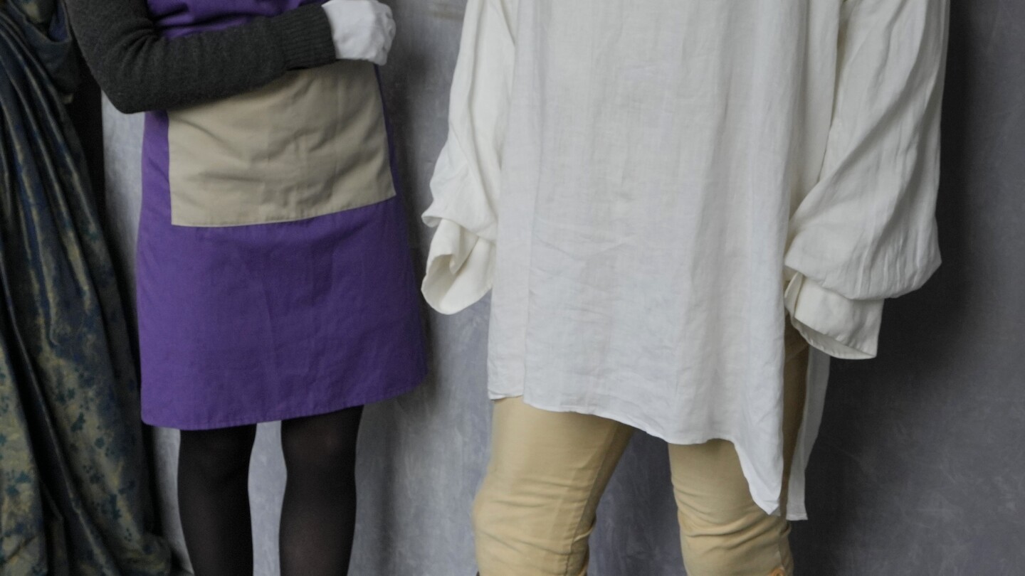 Featured image for Colin Firth's Iconic Wet Shirt from 'Pride and Prejudice' Sells for Thousands