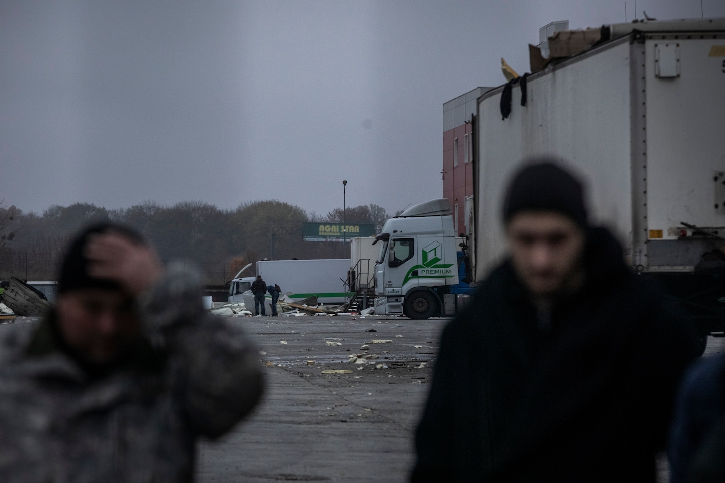 Deadly Russian Strike Targets Ukraine Mail Center in Kharkiv