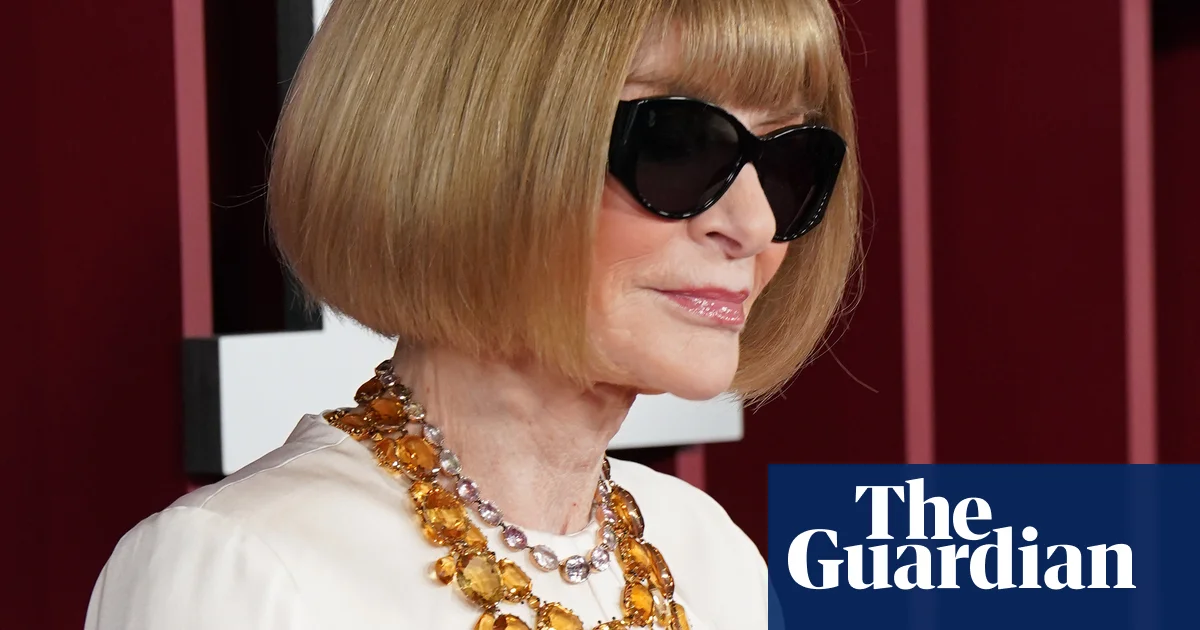 Featured image for Anna Wintour Steps Down as Vogue Editor-in-Chief, Retains Influence