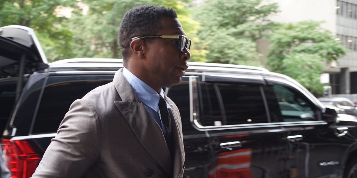 Explosive Texts and Tearful Testimony: Jonathan Majors' Accuser Reveals Shocking Details