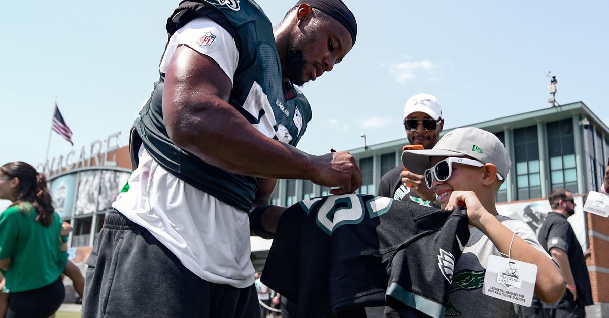Featured image for Eagles Training Camp Highlights: Defense, Rookies, and Key Players