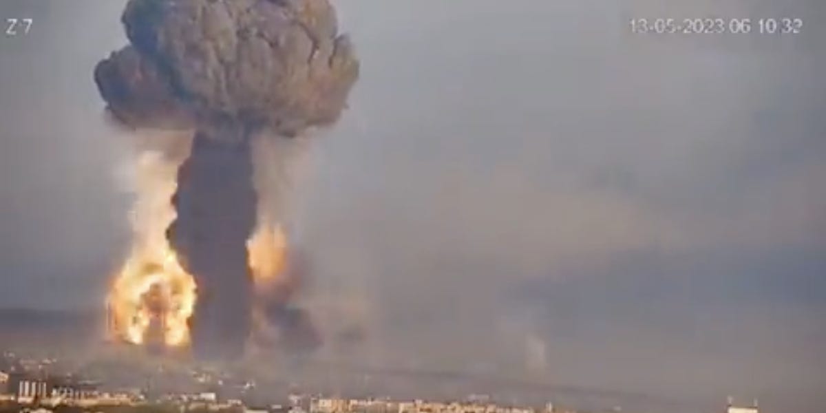 Russian drones cause massive explosions in Ukraine's Khmelnytskyi Oblast.