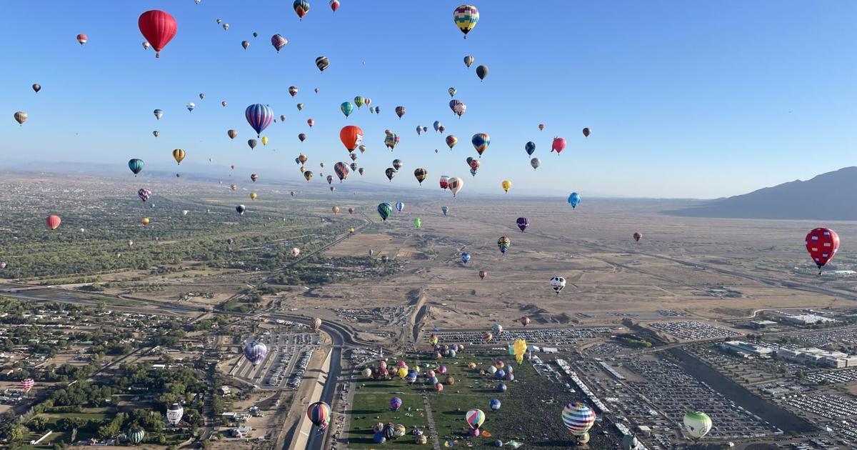 Featured image for "Captivating Moments at the 51st Albuquerque Balloon Fiesta"