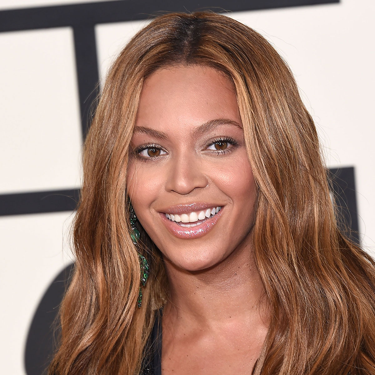 Featured image for Beyoncé's Tax Battle: $2.7M Unpaid Bill Amidst $500M Renaissance Tour