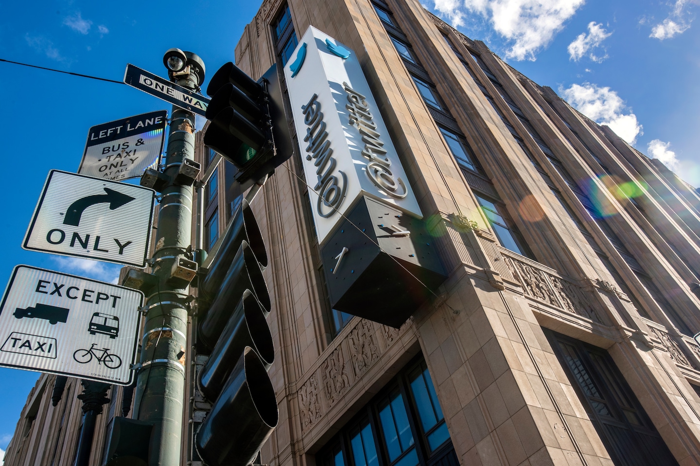 Twitter Implements Temporary Login Requirement, Blocking Unregistered Users from Viewing Tweets