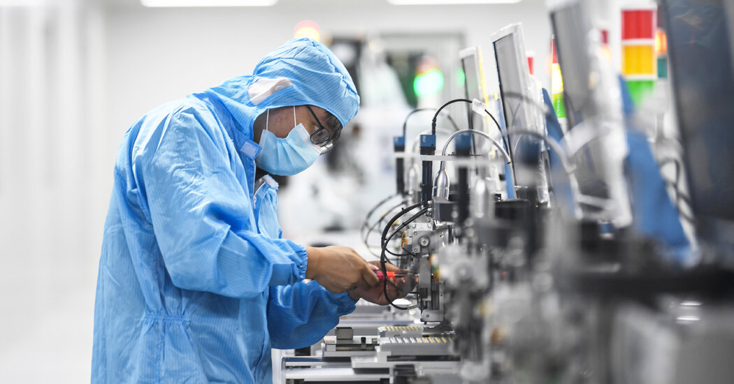 Featured image for "Biden's Multibillion-Dollar Grant Boosts Intel's Chip Production Expansion"